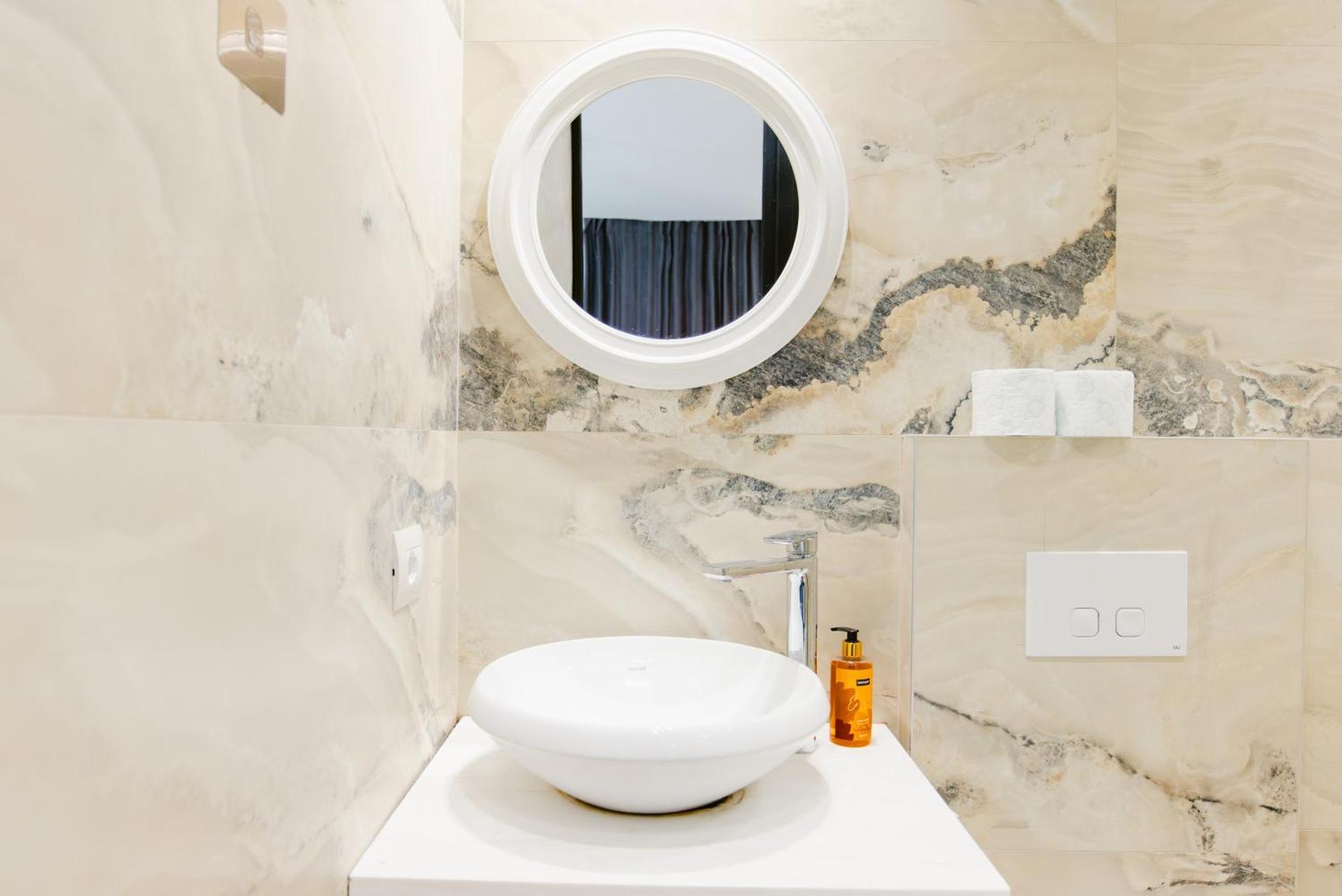 Durres Str Modern Apartments - The Nest Tirana Exterior photo
