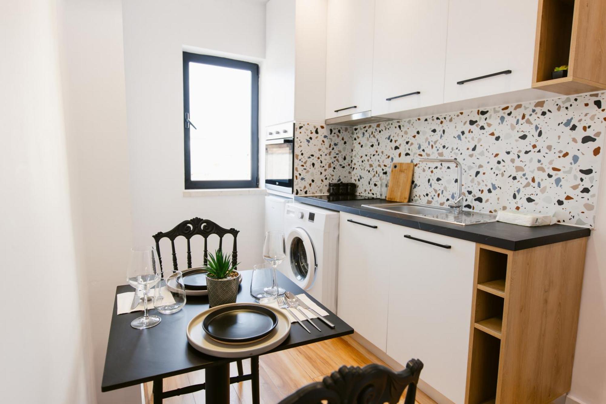 Durres Str Modern Apartments - The Nest Tirana Exterior photo